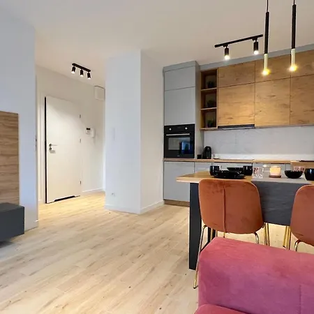 Apartament Z Aneksem I Ogrodkiem 60 M2 - Polwysep - Ar