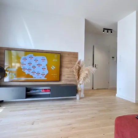 Apartament Z Aneksem I Ogrodkiem 60 M2 - Polwysep - Ar